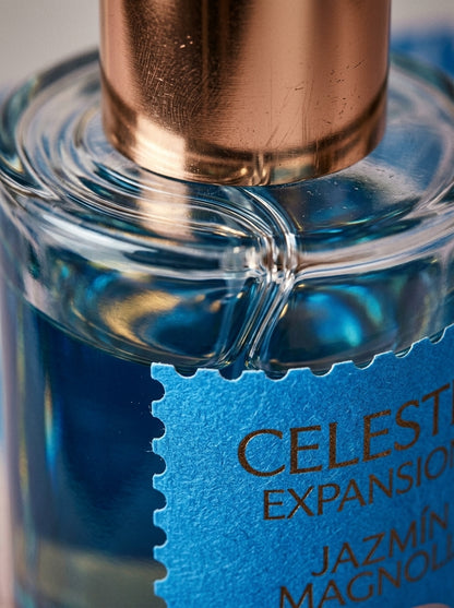 Expansion 100ml Eau de Parfum packaging detail · jasmine magnolia ylang · Maison Voyageur Madrid